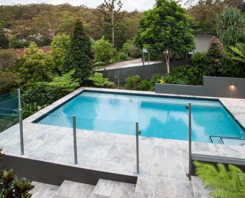 Prix d'une piscine semi-enterrée