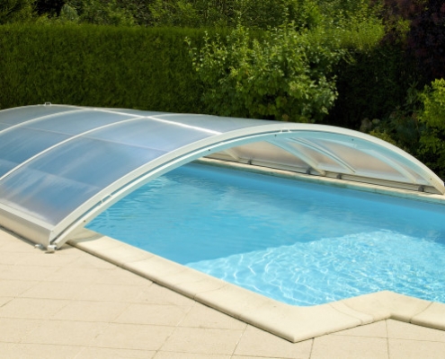 Prix d'un abri de piscine bas